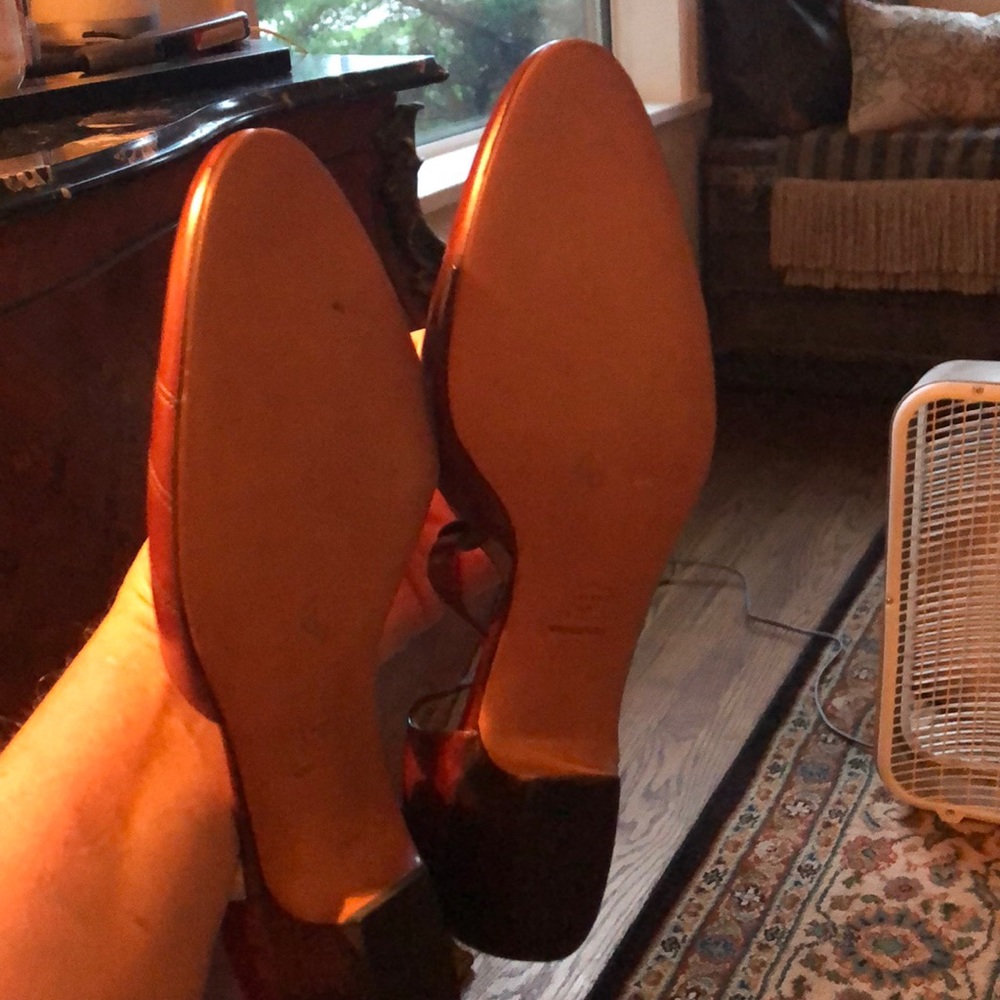 Salvatore Ferragamo Brown Heels with T-Strap Design - Picture 4 of 6